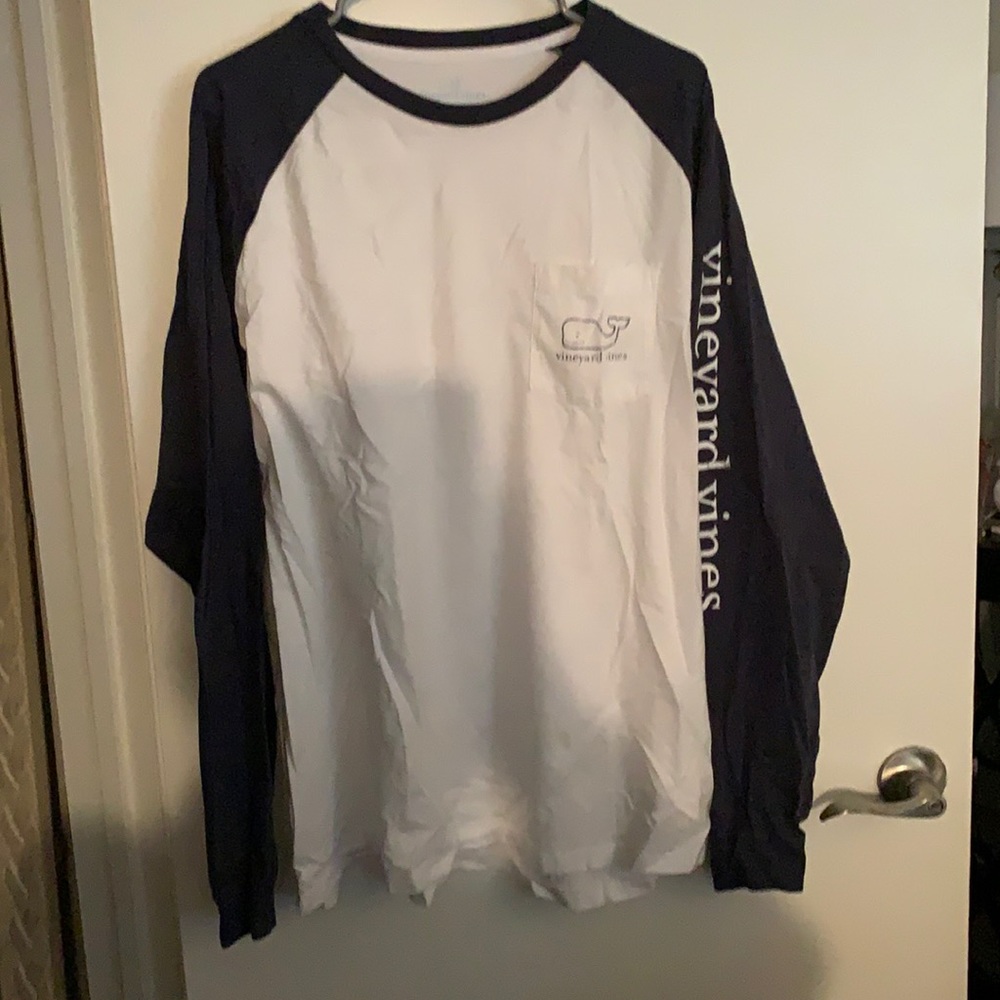 Navy and white XL long sleeve Vineyard Vines shirt